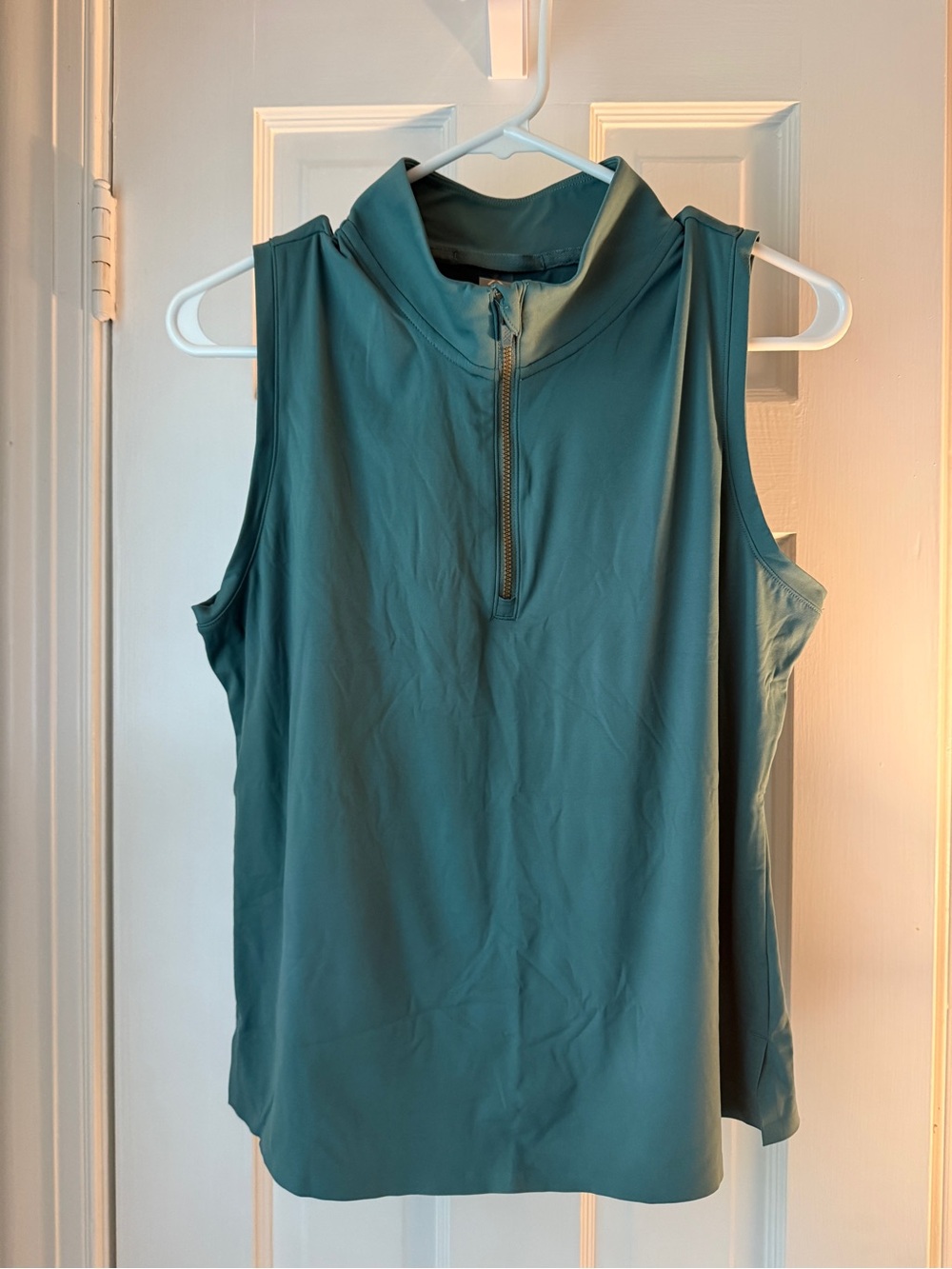 Rhône Sleeveless Mock Neck Zip-Front Women's Top - Teal